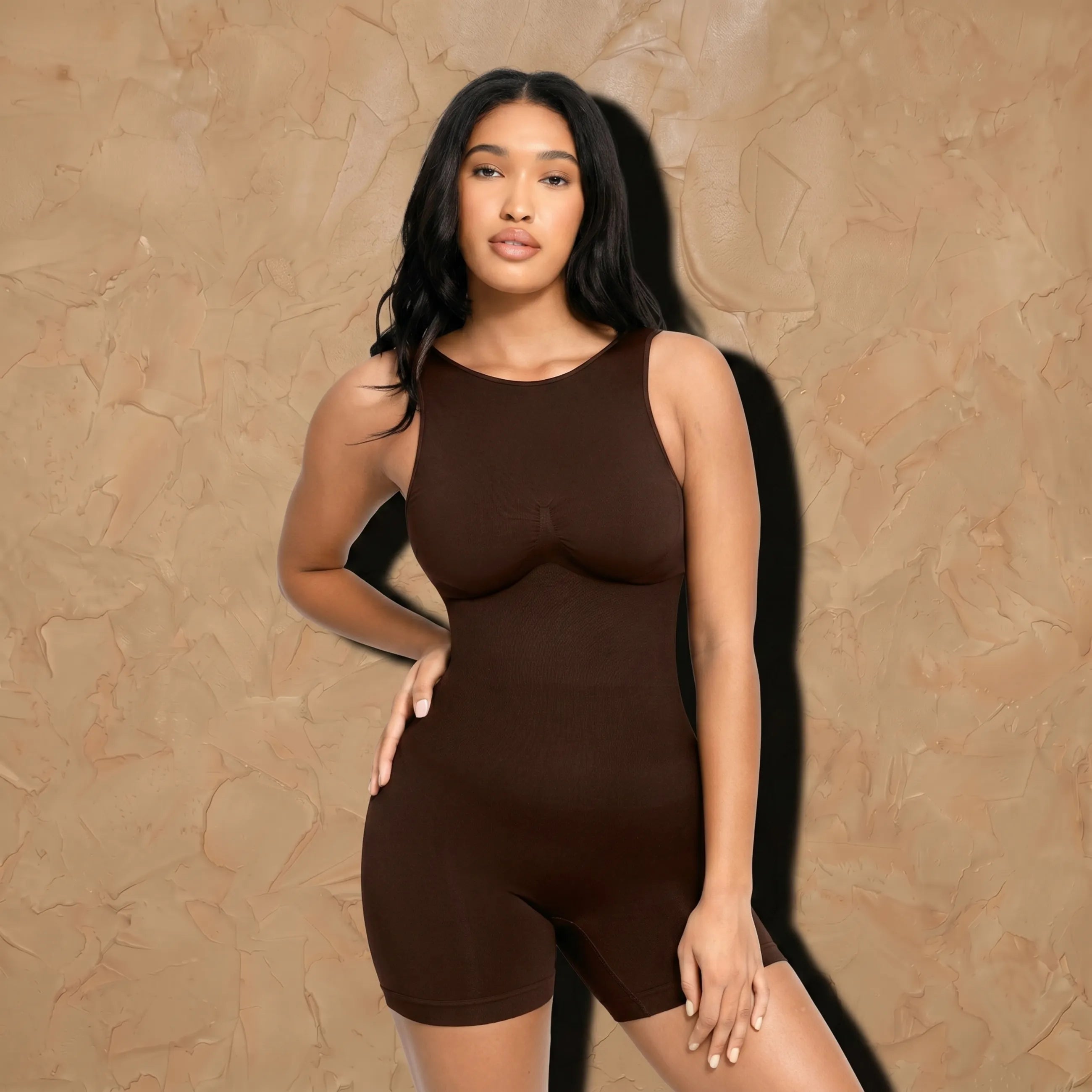 Vellure Paris Signature Pureté — Lightweight seamless sculpting bodysuit with a minimalist round neckline and an elegant open-back design for a second-skin fit.