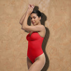 Vellure Paris Signature Le Classique — Seamless sculpting thong bodysuit featuring an elegant sweetheart neckline, adjustable straps, and a front zipper closure for a polished silhouette.