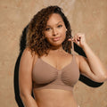 Vellure Paris Soutien Iconique — Premium seamless wire-free bra featuring a ruched front design and adjustable straps for all-day comfort and natural lift.