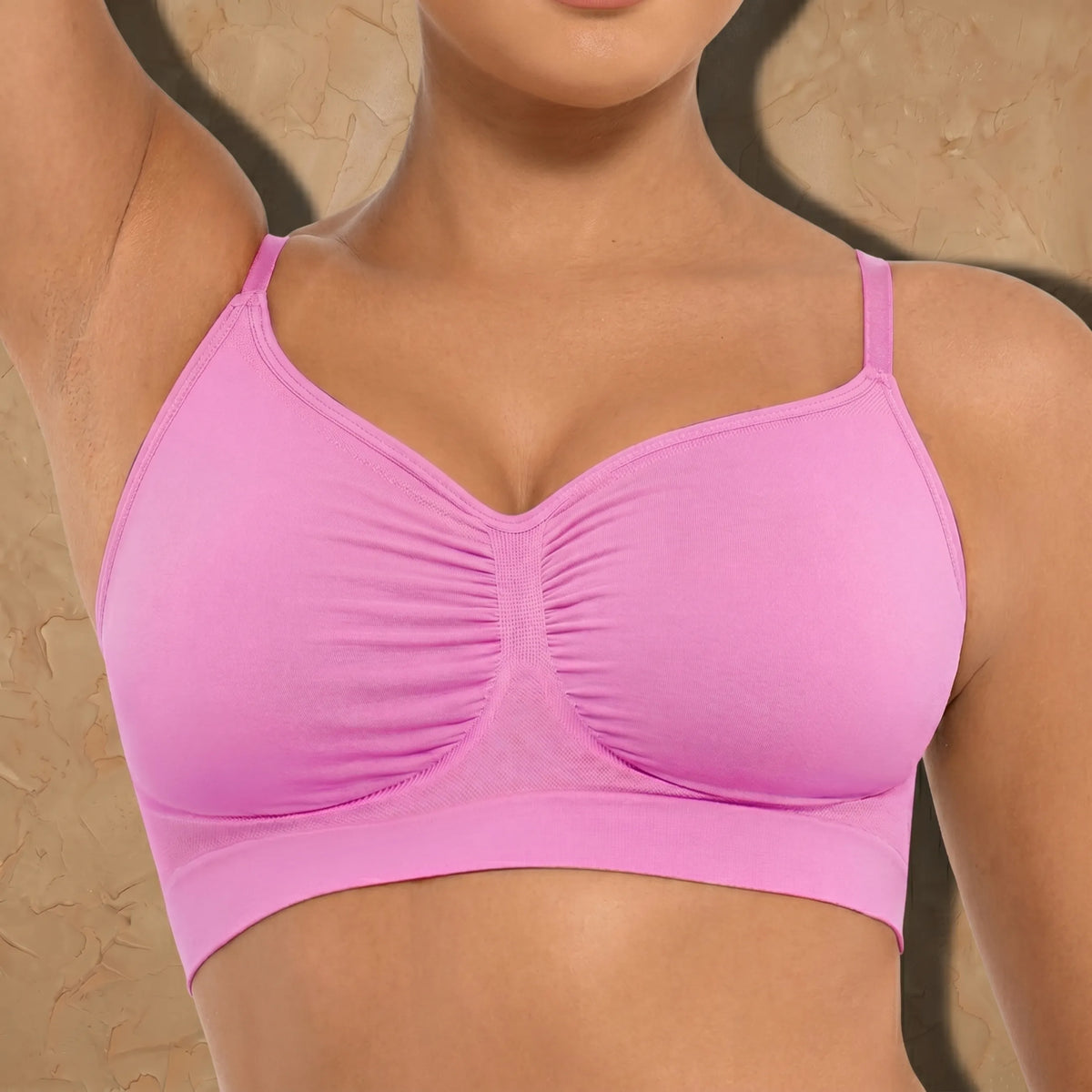 Vellure Paris Soutien Iconique — Premium seamless wire-free bra featuring a ruched front design and adjustable straps for all-day comfort and natural lift.