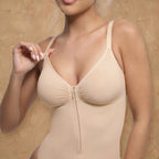 Vellure Paris Signature Le Classique — Seamless sculpting thong bodysuit featuring an elegant sweetheart neckline, adjustable straps, and a front zipper closure for a polished silhouette.