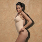 Vellure Paris Signature Le Classique — Seamless sculpting thong bodysuit featuring an elegant sweetheart neckline, adjustable straps, and a front zipper closure for a polished silhouette.